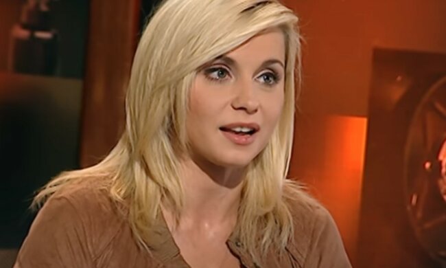 Волочкова обзавидуется: звезда канала Украина Лилия Ребрик показал фирменный шпагат - ножки просто блеск