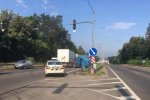 ЧП на въезде в Киев: две фуры устроили дикую "лобовуху", есть жертвы. Фото