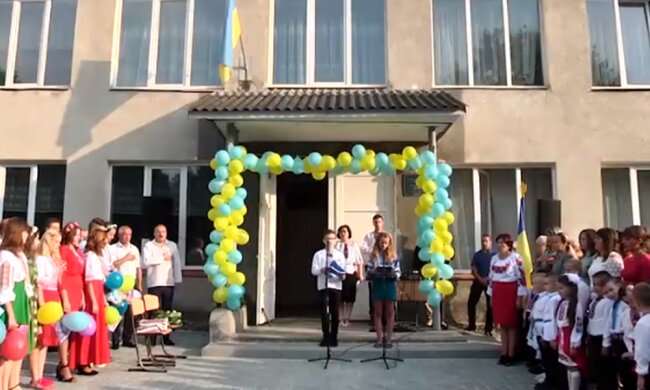 Учеба в условиях карантина: МОН озвучило требования. Фото: скриншот YouTube