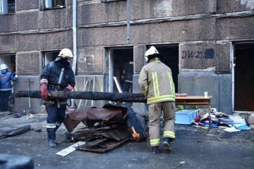 завалы, фото: korrespondent.net