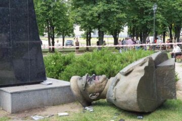 Снос памятника Жукову в Харькове: первые подробности скандала. Есть пострадавшие