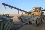 Орки дряпають: наші десантники ефектно відібрали в них новий російський танк, а ССО рознесли переправи. Відео