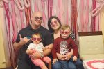 Счастливое семейство. Фото: скриншот Facebook