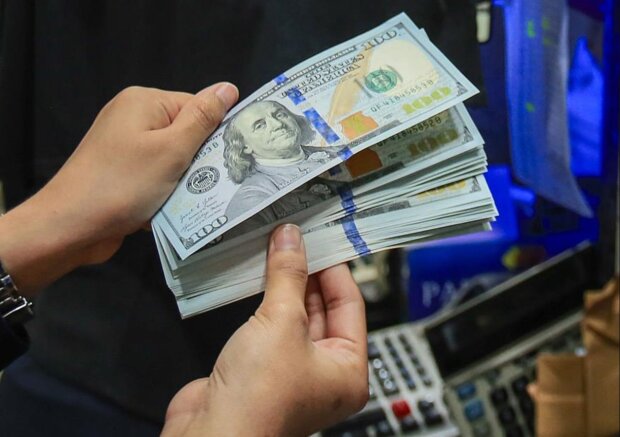 Курс валют в Україні, долар, Мінфін, НБУ. Фото: Telegram