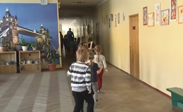 Школьники. Фото: скриншот Youtube-видео