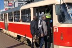 Правительство планирует возобновить работу транспорта. Фото: скрин youtube