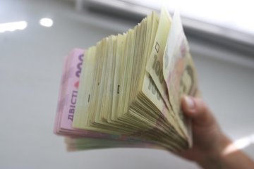 Новая армия чиновников готова кошмарить украинцев: кто будет проверять пенсии, субсидии, льготы