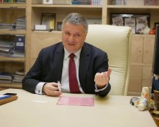 Зеленский рассказал о дальнейшей судьбе Авакова: петиция об увольнении