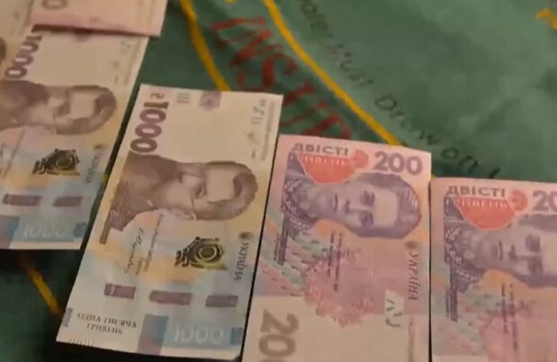 Минимальную пенсию повысили до 2400 грн. Фото: скриншот Youtube-видео