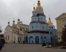 Чоловічий монастир у Харкові. Фото: скріншот YouTube-відео
