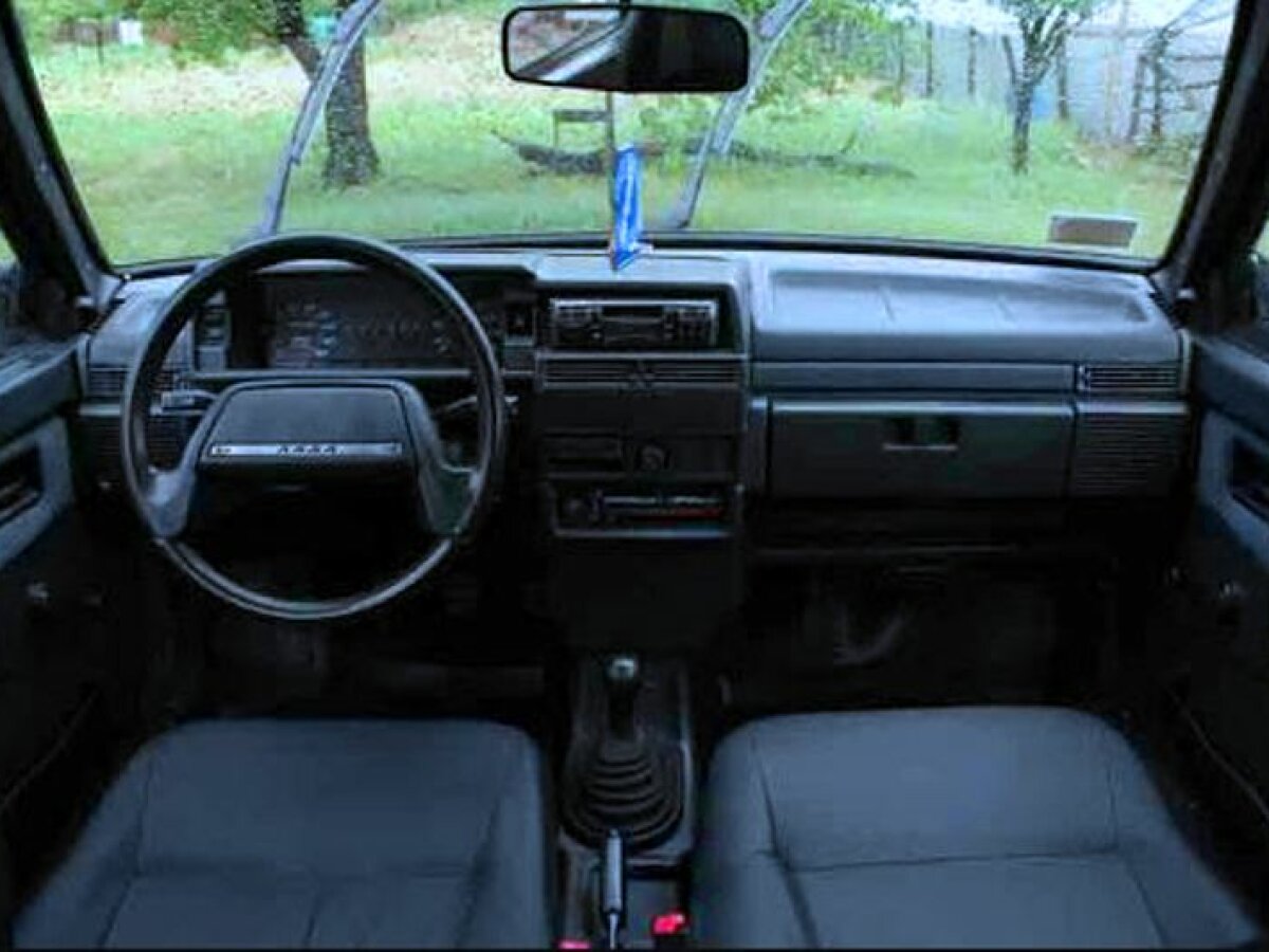 Кожаный салон ваз 21099. Салон 2199. Ваз 21099 салон. Салон 2199. Ваз 21099 салон стандарт.