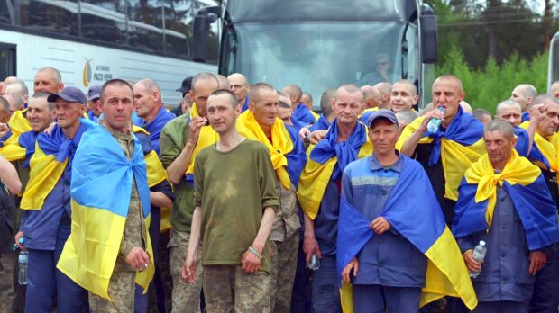 В Украине произошел второй этап самого большого обмена пленными. Фото: ТСН