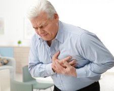 Медики назвали симптомы сердечного приступа, которые появляются за месяц до беды