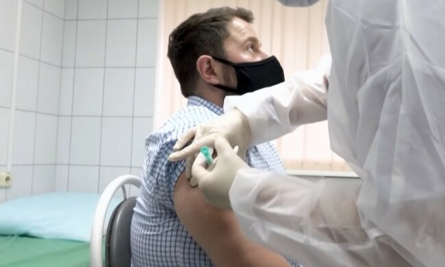 Вакцинация. Фото: скриншот Youtube