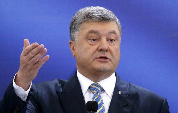 Нацкорпус объявил охоту на Порошенко: будешь как Янукович бегать