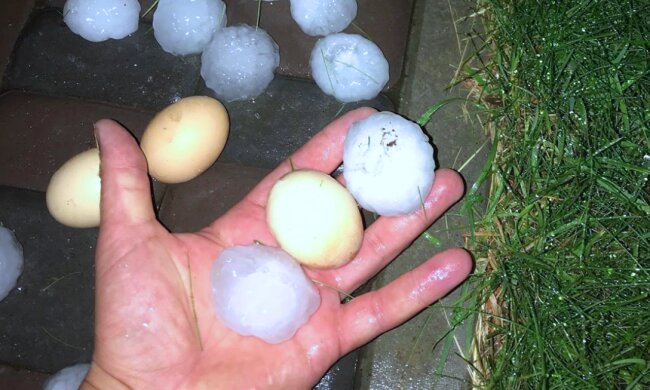 Под Ровно выпал град размером с куриное яйцо. Фото: NBN.ua