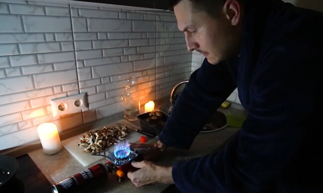 Ни воды, ни света, ни тепла: Укрэнерго предупредило украинцев о худшем