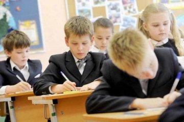 Школьникам приготовиться — это уже не шутки: с утра на занятия — Зеленский предупредил