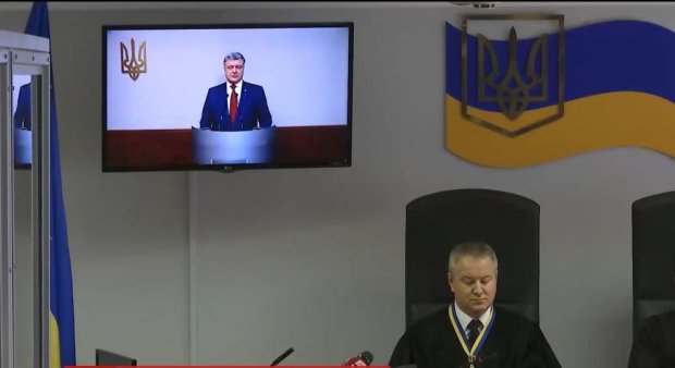На Порошенко подали в суд — иск поступил от судьи