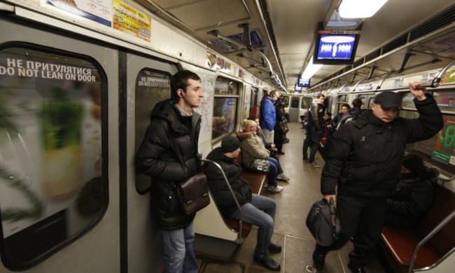 Пассажиры метро, фото: www.bagnet.org