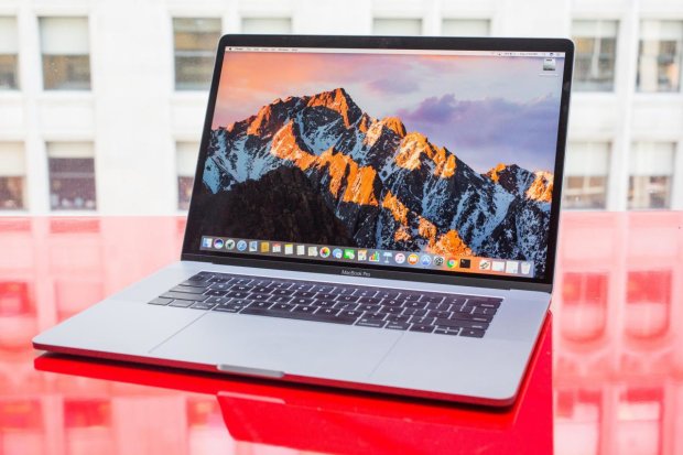 Запеченное яблоко: уже второй подряд MacBook Pro загорелся без видимой причины
