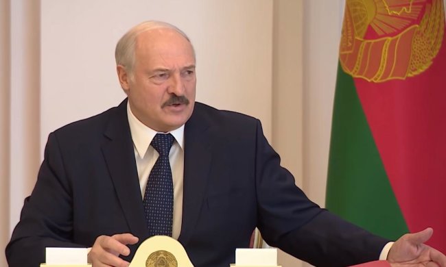 В деревне ОРВИ нет, считает Лукашенко. Фото: скрин youtube