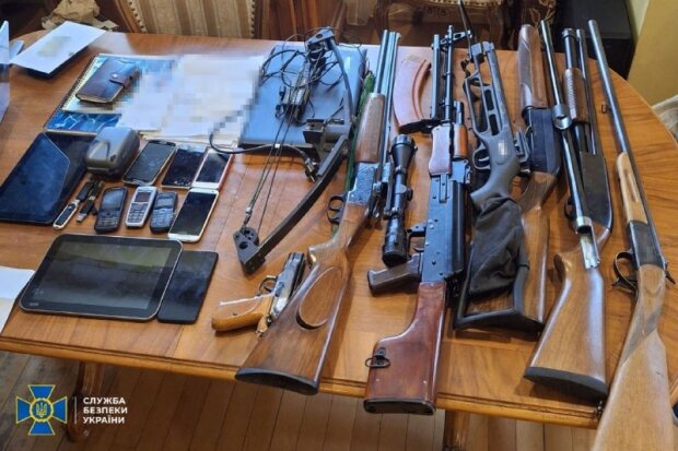 СБУ проводить обшуки у помешканні затриманого агента російської розвідки на Закарпатті