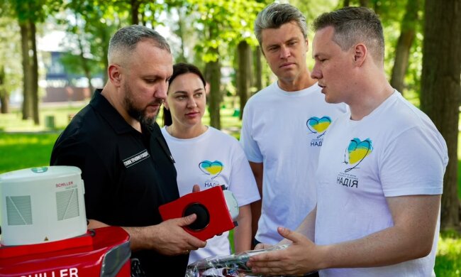 10 аппаратов Easy Pulse Schiller для фронта: БФ Надежда и Schiller AG усиливают медицинские подразделения