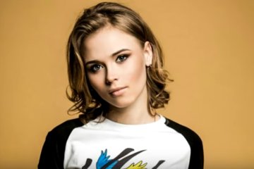 Анна Кошмал. Фото: скриншот YouTube