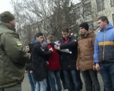 Весной призовут 20-ти летних украинцев в ВСУ