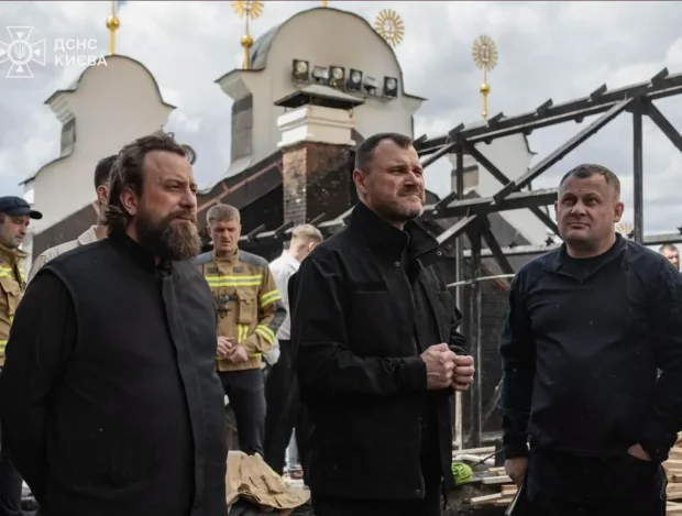 Пошкоджений Успенський собор Києво-Печерської лаври після російського удару