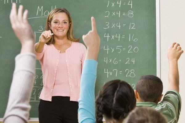 Повышение зарплат учителям: в Министерстве образования задумались, где брать средства
