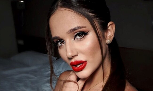 Даша Ульянова. Фото: скриншот YouTube.