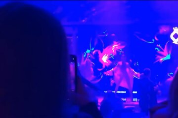 Ночным клубам запрещено работать после 23:00. Фото: скрин youtube