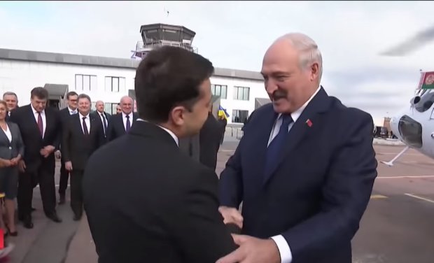 Зеленский и Лукашенко во время встречи в Житомире. Фото: скрин сюжета ОНТ