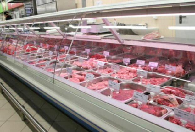 Доведут до вегетарианства: супермаркеты Днепра ломят цены на мясо, к чему готовиться