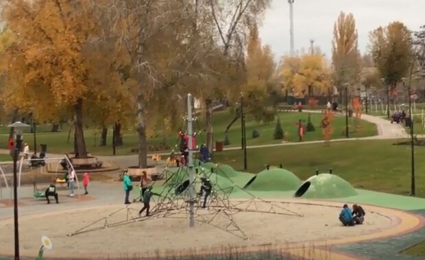 Погода в Украине осенью. Фото: скриншот YouTube-видео