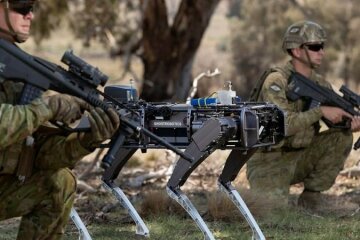 Разведка роем. Пентагон разрешит дронам и роботам воевать без контроля человека