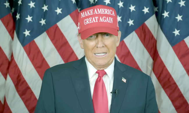 Трамп поставив путіну жорсткий ультиматум щодо війни в Україні. Фото: YouTube