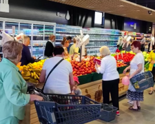 Які продукти в Україні скоро дуже злетять у ціні. Фото: YouTube