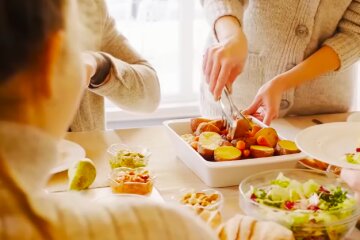 Їжа. Фото: YouTube