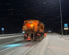 Сніг, дощ і ожеледь зранку: циклон накриває Україну, оголошено жовтий рівень небезпеки