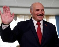 Лукашенко пошел в отрыв: услыхал украинскую песню и пустился в дикий пляс. Видео