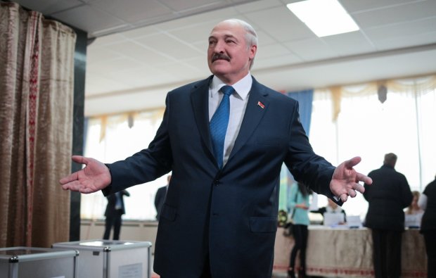 ГАИ отреагировала на нарушение Лукашенко правил дорожного движения: идите огородами