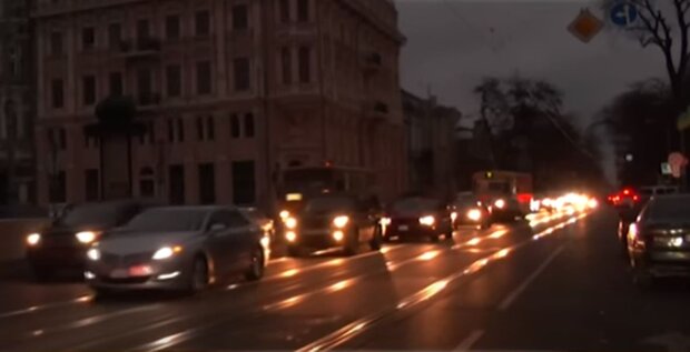 Вимкнення світла в Україні. Фото: скріншот YouTube-відео