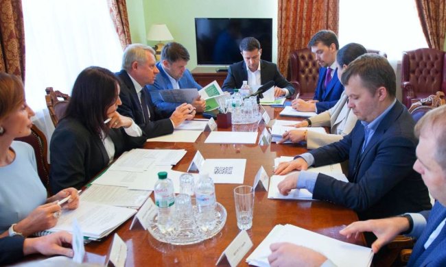 Подписание меморандума о взаимодействии Кабмина и Нацбанка, фото: LIGA.net
