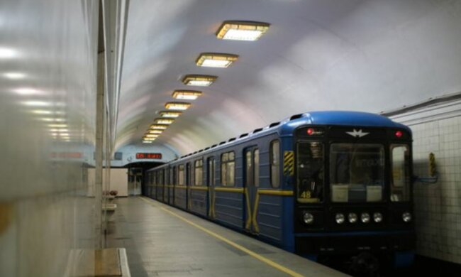 Метро в Киеве начнет работать по другому: закроют станции, что изменится еще
