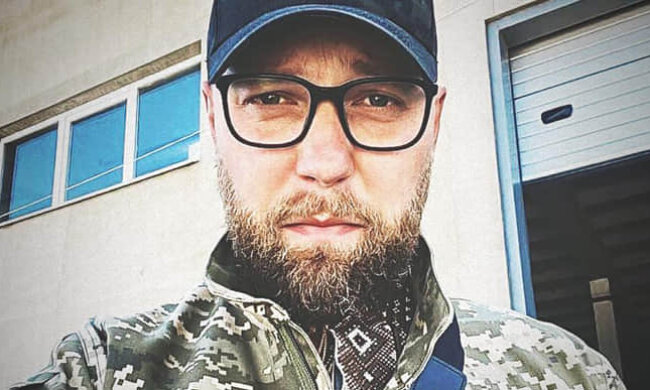 Львівська ОВА видала сотні дозволів на виїзд "волонтерів", які пов'язані з адвокатом Шевчуком – ЗМІ