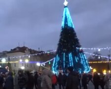 Новорічна ялинка в Україні. Фото: скріншот YouTube-відео