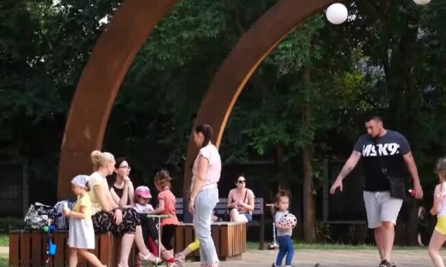 Українці.. Фото: скріншот Youtube